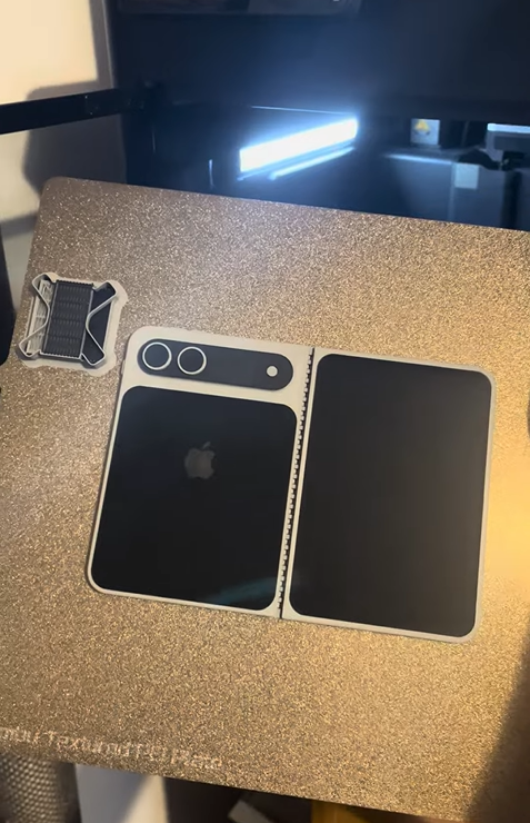 iPhone Fold – 3D Printed Concept with Bambu Lab | Timelapse